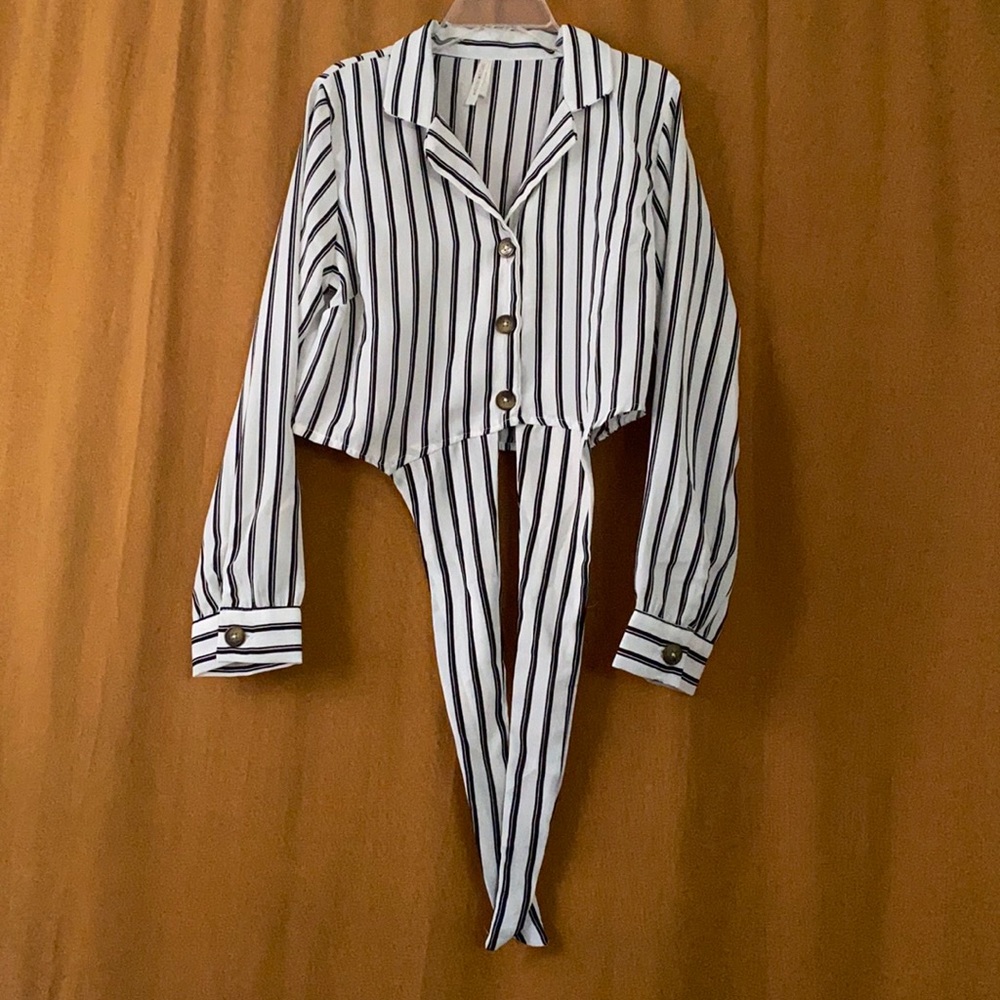 Long sleeve cropped striped top